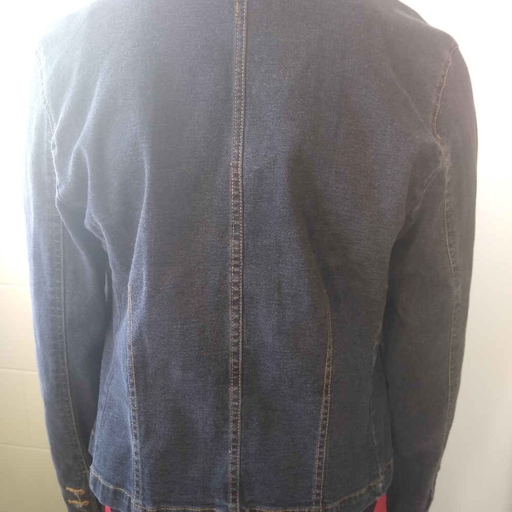 Jeans jacket - Picture 2 of 5